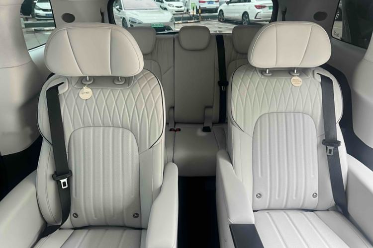 Used VOYAH Dream 2025 PHEV Four-Wheel-Drive Flagship Version – Qiankun Edition
