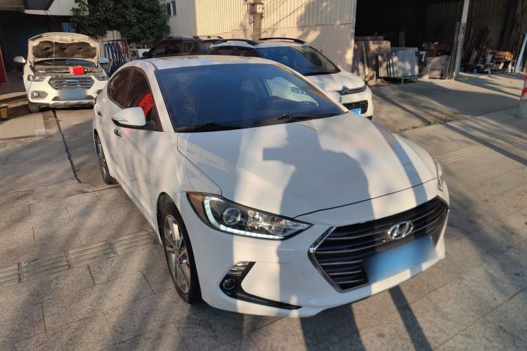 Used Hyundai Elantra 2016 1.6L Automatic ZhiXuan – Elite Version
