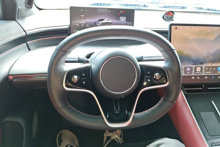 Used Hima Luxeed S7 2024 Ultra Four-Wheel Drive Flagship Edition
