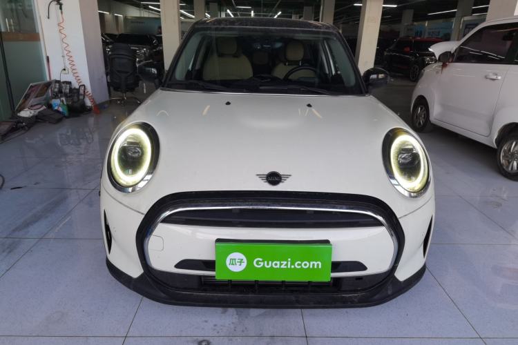 Used  MINI 2022 1.5T COOPER Classic Edition Five-Door Version
