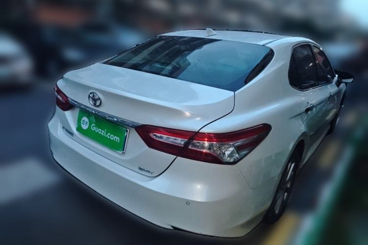 Used Toyota Camry 2021 2.0G Luxury Edition
