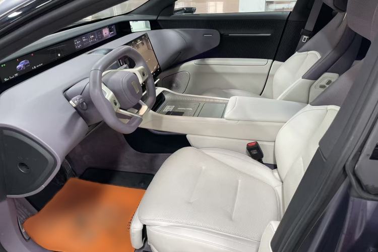 Used  12 2024 650 Three-Laser All-Wheel Drive GT Version
