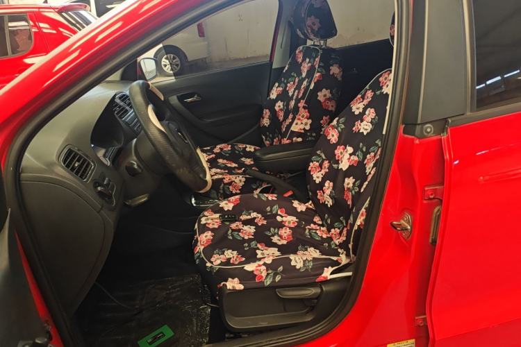 Used Volkswagen Polo 2013 1.4L Automatic Comfort Edition
