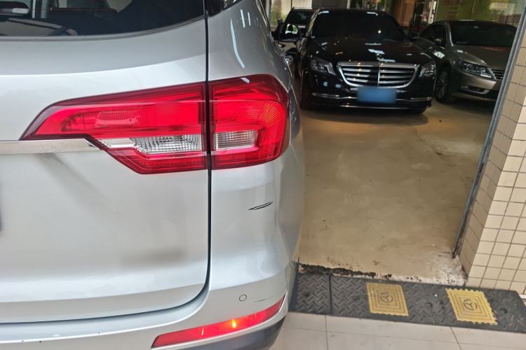 Used Haval M6 2018 Revised Version 1.5T DCT Two-Wheel Drive Elite Edition
