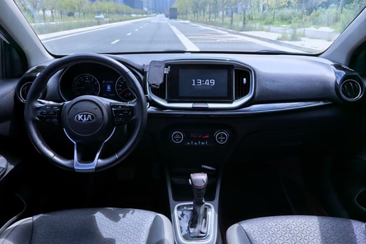 Used Kia Stonic 2019 1.4L Automatic Sport Edition China VI
