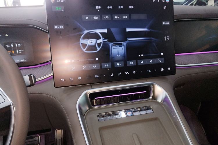 Used Denza N9 2025 Flagship Model
