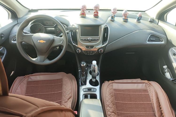 Used Chevrolet Cruze 2017 1.5L Automatic Pioneer Sunroof Edition
