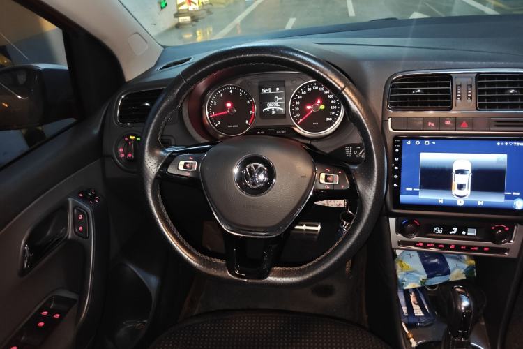 Used Volkswagen Polo 2014 1.6L Cross Polo Automatic