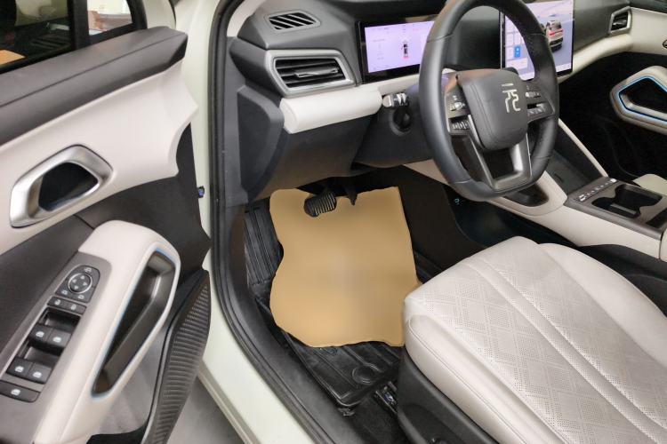 Used BYD Yuan UP 2025 Intelligent Driving Version 401 km Beyond-Range Edition