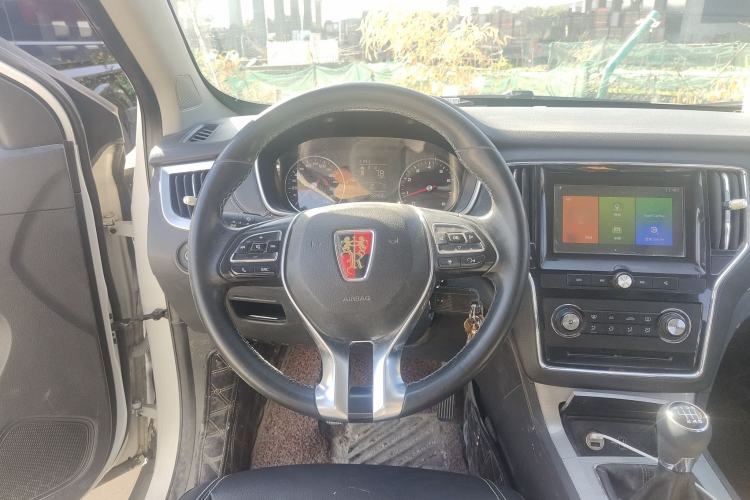 Used Roewe RX5 2016 20T Two-Wheel Drive Manual Flagship Edition