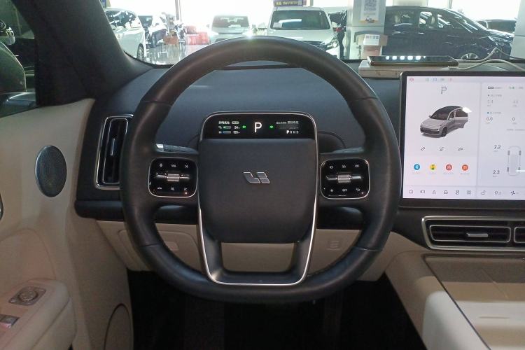 Used Li Auto L8 2023 Pro Model
