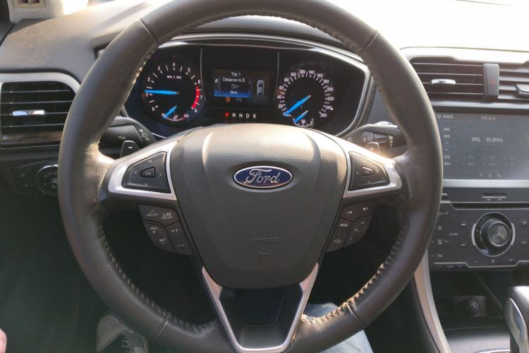 Used Ford Mondeo 2013 2.0L GTDi 200 Fashion Edition
