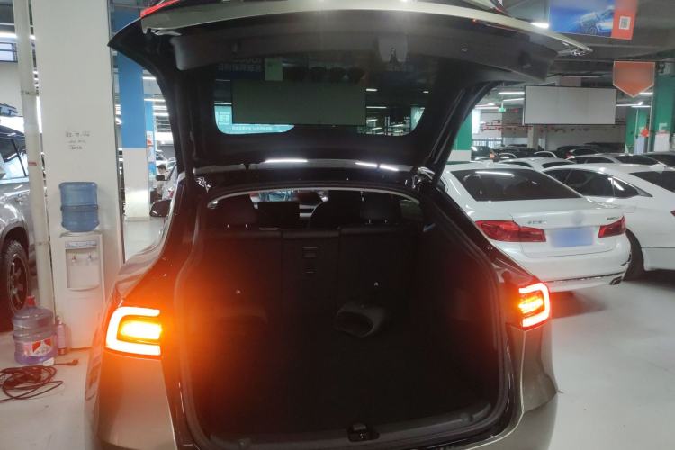 Used Tesla Model Y 2021 Long-Range All-Wheel-Drive Version