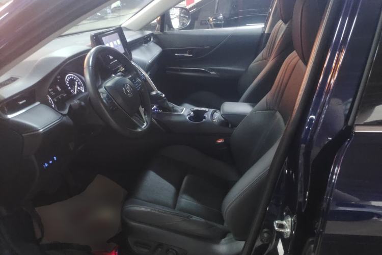 Used Toyota Harrier 2022 2.0L CVT Two-Wheel Drive Deluxe Edition
