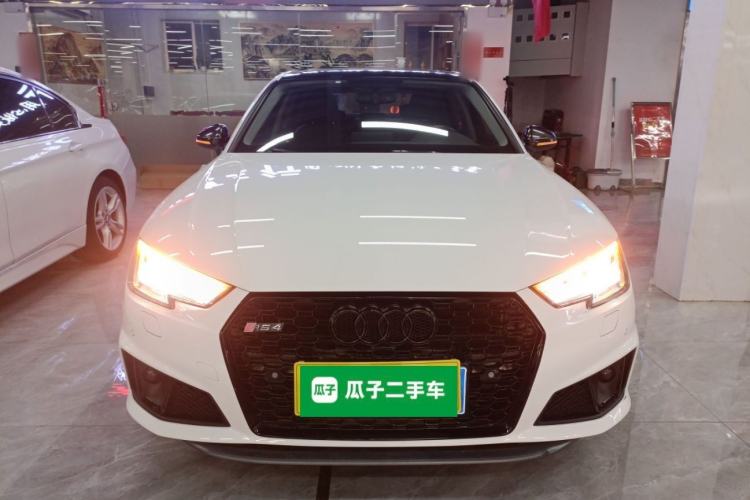 Used Audi A4L 2019 40 TFSI Fashion Edition China VI Emission Standard