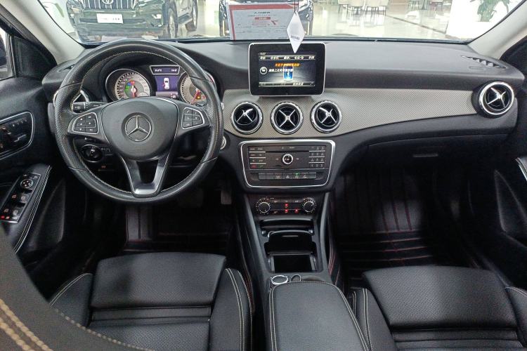 Used Mercedes-Benz GLA 2016 GLA 200 Fashion Model