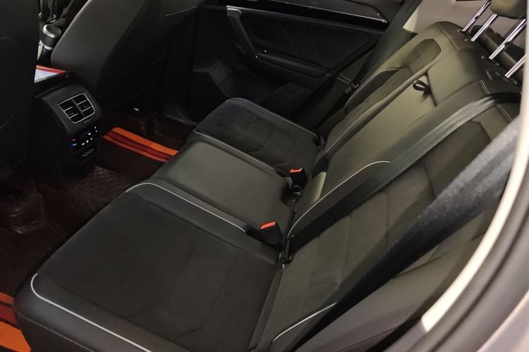 Used Volkswagen Tayron 2020 330TSI Two-Wheel Drive Luxury Connected Pro Edition
