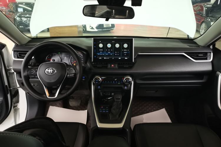 Used Toyota Wildlander 2020 2.0L CVT 4x4 Luxury Edition
