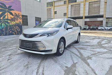 Used Toyota Sienna 2021 2.5L Hybrid Premium Edition