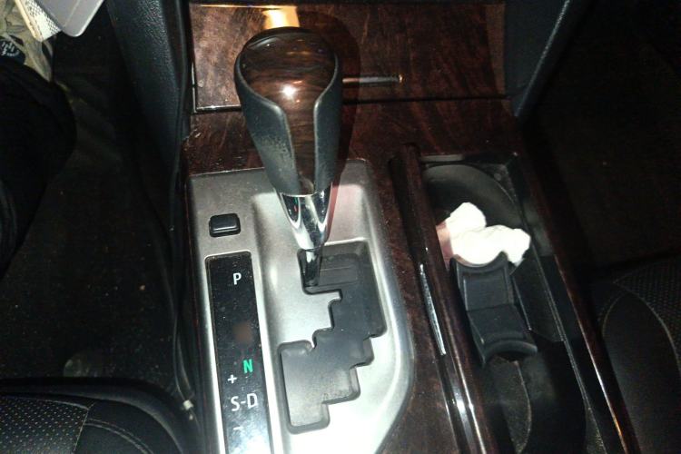 Used Toyota Camry 2015 2.0G Premier Edition
