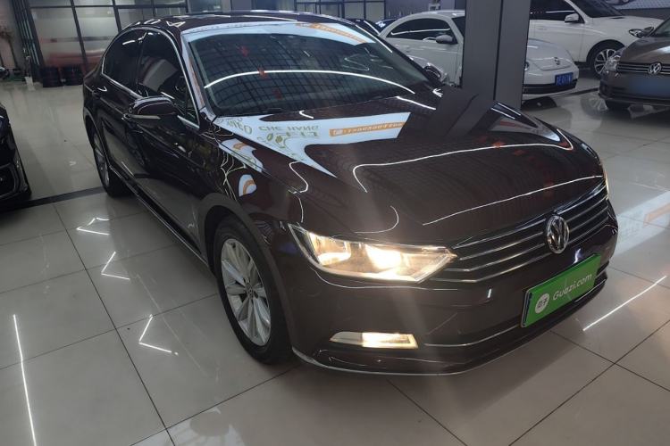 Used Volkswagen Magotan 2018 330TSI DSG Advanced Model
