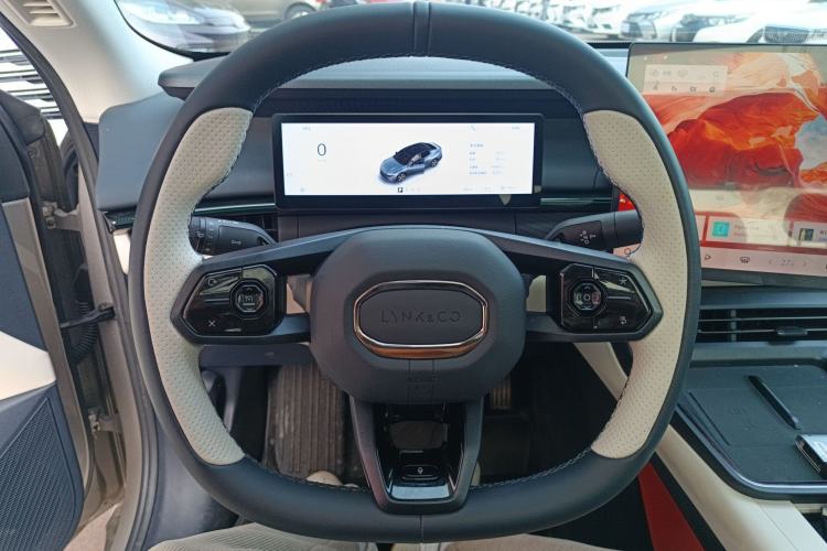 Used Lynk & Co 07 2024 EM-P 126 Long-Range Halo
