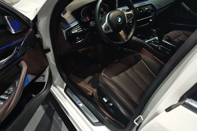 Used BMW 5 Series 2022 Restyled 530Li Leading Edition M Sport Package