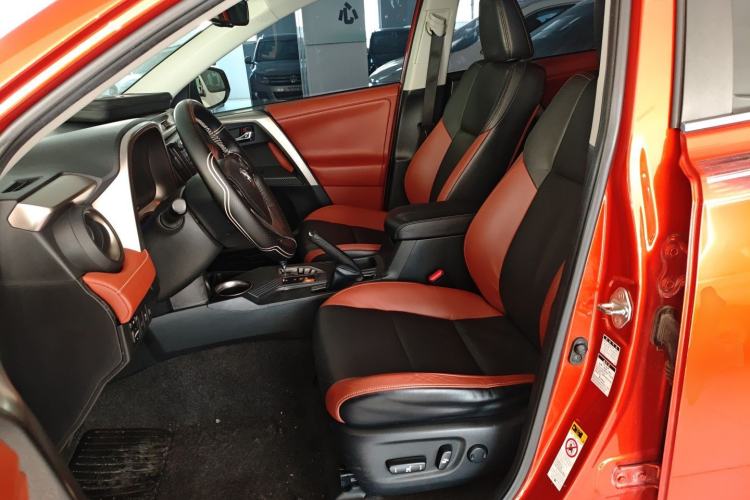 Used Toyota RAV4 2013 2.5L Automatic 4x4 Prestige Edition
