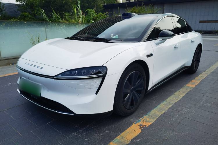 Used Hima Luxeed S7 2024 Max
