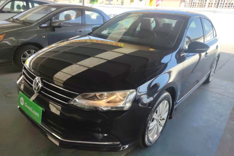 Used Volkswagen Sagitar 2015 1.6L Manual Comfort Model