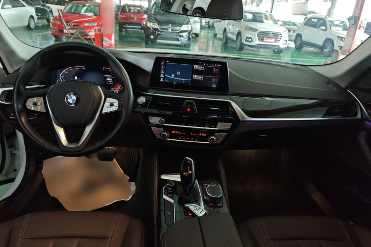 Used BMW 5 Series 2020 525Li Luxury Package