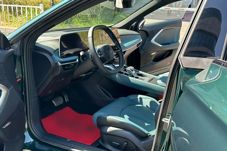 Used MG 7 2023 2.0T Automatic Hunter Luxury Edition
