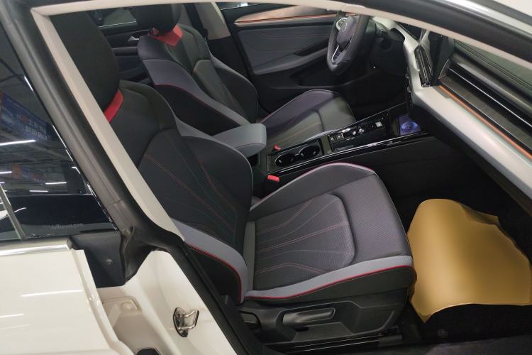 Used Volkswagen Lamando 2025 Lavida L 280TSI DSG Cool & Spicy Edition
