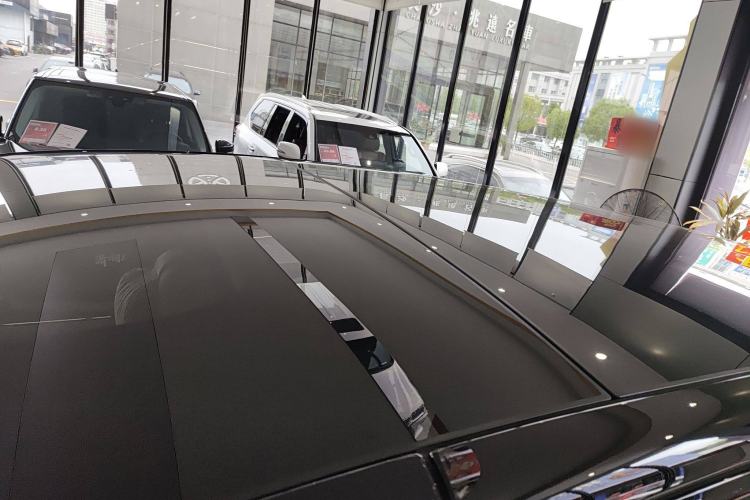 Used Li Auto MEGA 2024 Ultra Model
