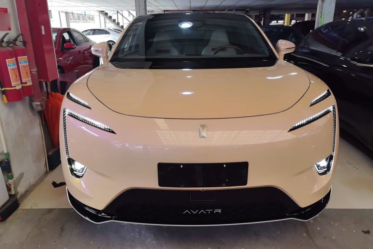 Used  11 2024 630 Rear-Wheel Drive Edition with Three Lasers
