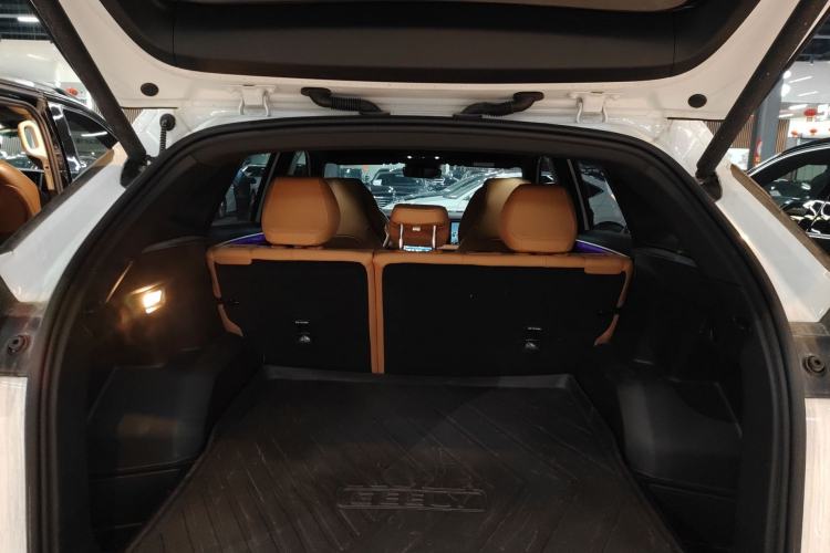 Used  L7 2025 EM-i 115km Exploration+ Edition