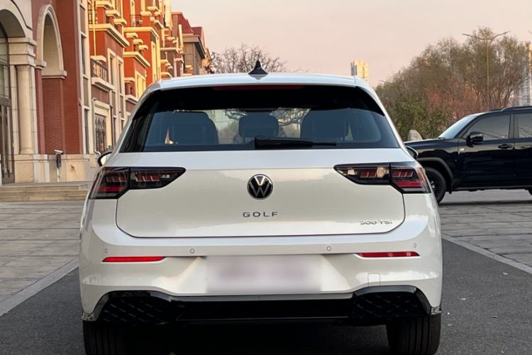 Used Volkswagen Golf 2025 300TSI R-Line
