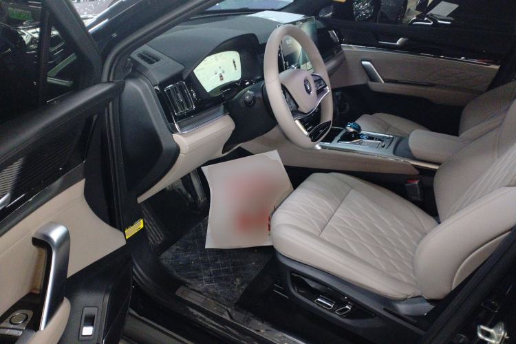 Used BYD Tang New Energy 2025 DM-i 115KM Prestige Model
