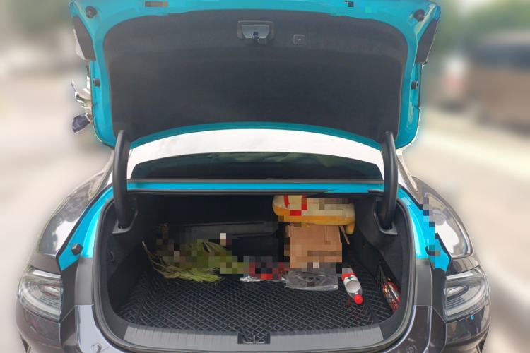 Used  SU7 2024 Rear-Drive Ultra-Long Range Advanced Pro-Level Intelligent Driving Version
