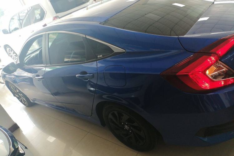 Used Honda Civic 2016 220TURBO CVT Luxury Edition
