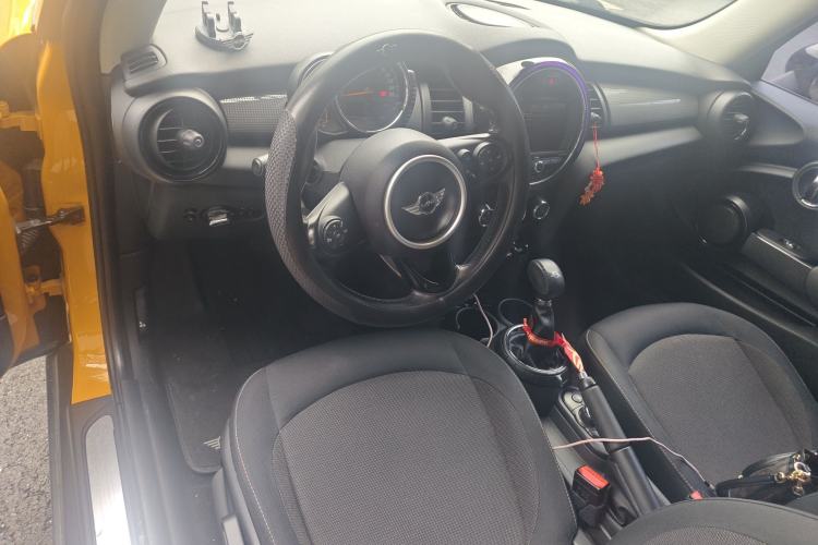 Used MINI MINI 2014 1.5T COOPER Fun
