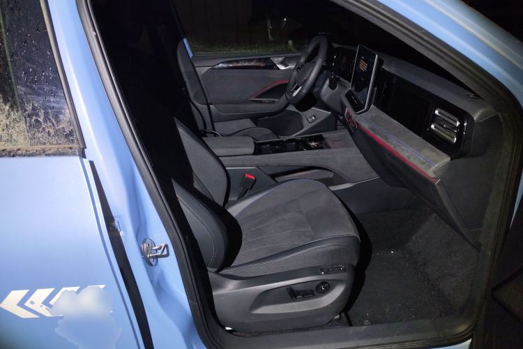 Used Volkswagen Tiguan L 2024 PRO 380TSI Four-Wheel Drive R-Line Prestige Edition
