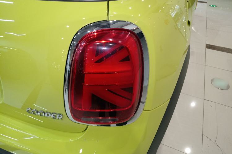 Used  MINI 2023 Updated 1.5T COOPER Artist
