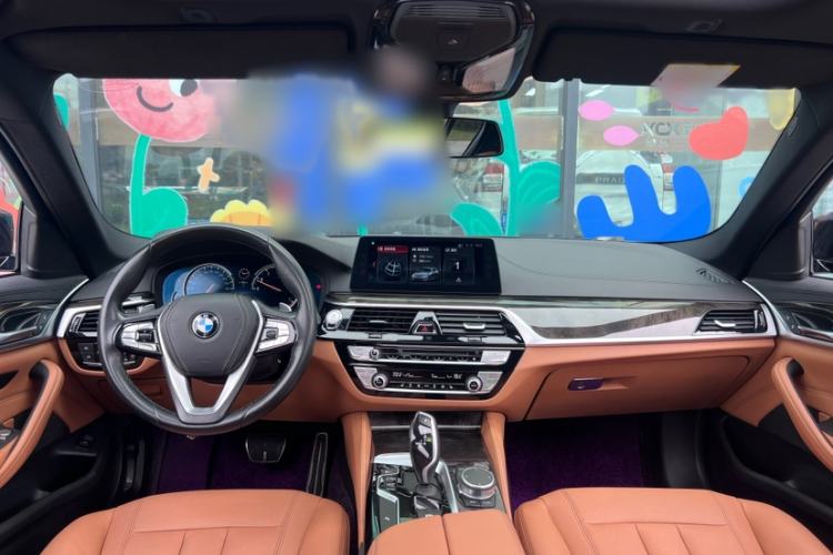 Used BMW 5 Series 2018 Restyled 530Li Leading Edition M Sport Package
