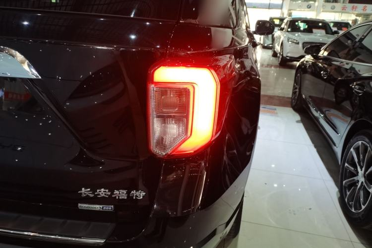 Used Ford Explorer 2020 EcoBoost 285 4x4 Titanium Edition 6 Seats