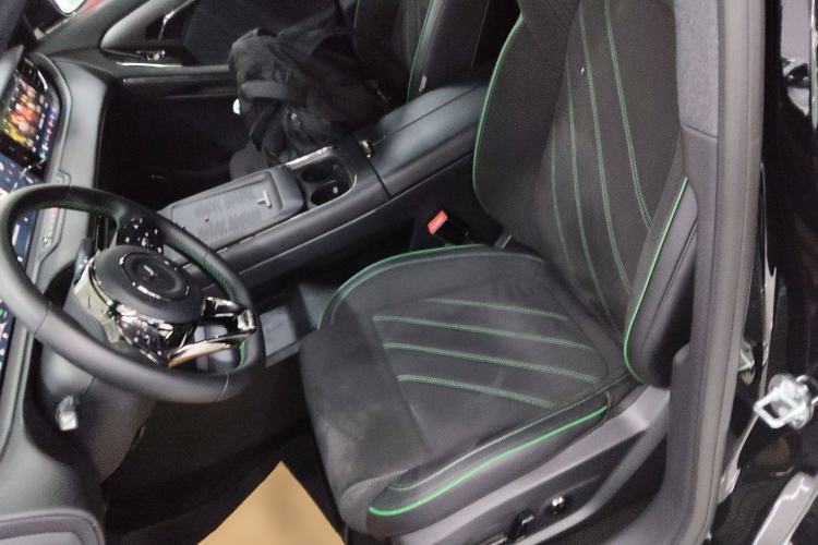 Used VOYAH FREE 2025 318 318 km Rear-Drive Touring Edition
