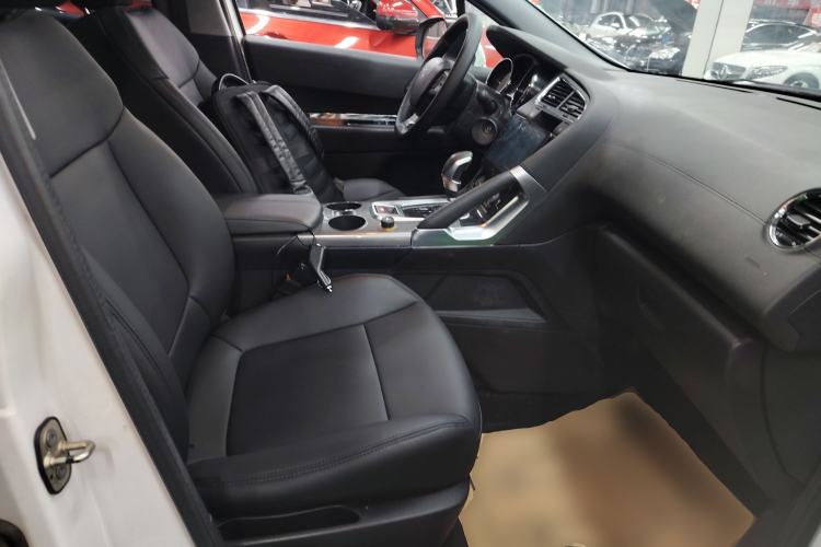 Used Peugeot 3008 2016 2.0L Automatic Classic Edition
