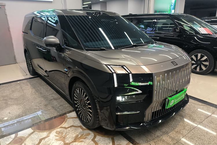 Used Zeekr 009 2024 Six-Seat Executive Version 4WD 108 kWh
