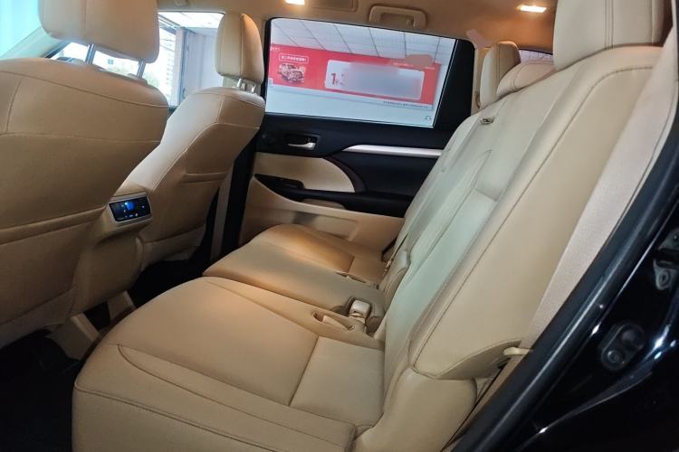 Used Toyota Highlander 2015 2.0T Two-Wheel Drive Elite Edition 5 Seats