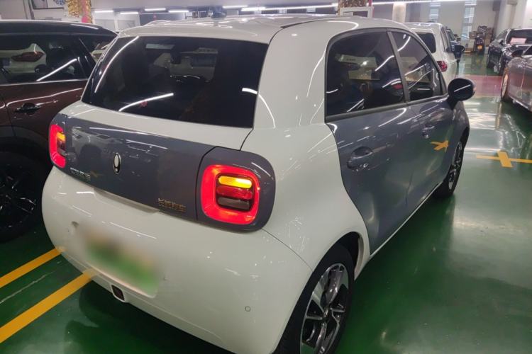 Used ORA Black Cat 2022 351 km Range Luxury Version Lithium-Ion Battery
